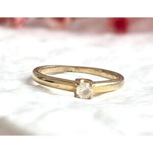 Minimalist Faux CZ Gemstone Gold Toned Costume Jewelry Vintage Ring - sz 7